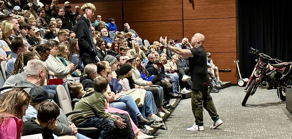 Rebel 2 Remarkable, motivational speaker in Melbourne, photo 3