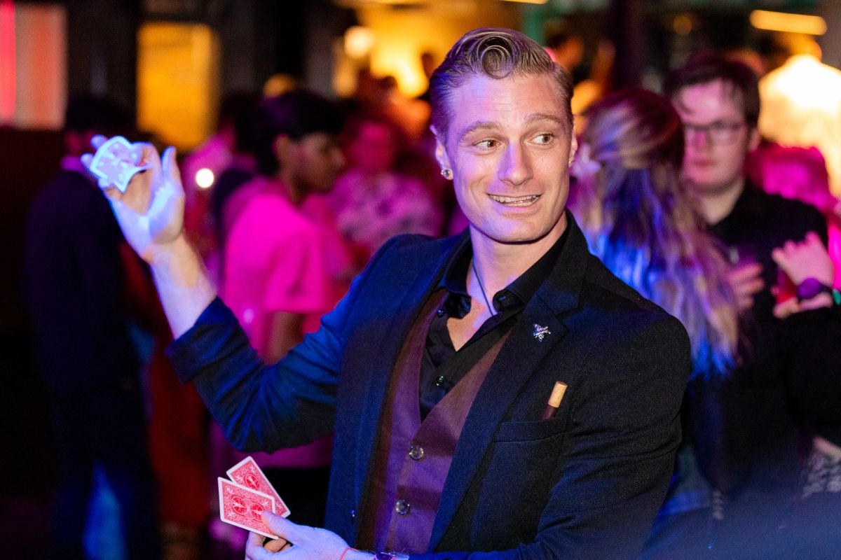 Mr Marmalade, magician in Melbourne
