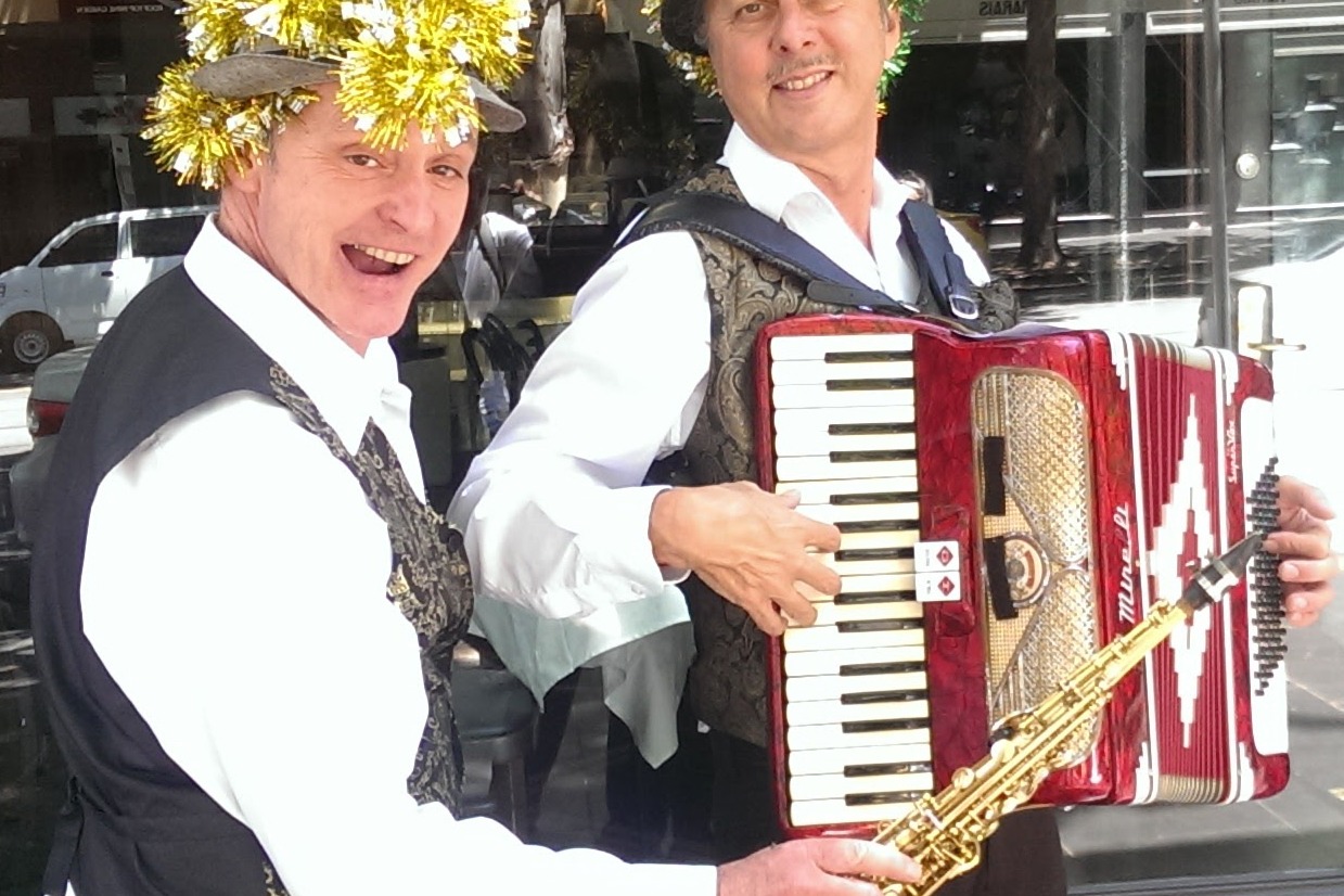 Papa Noel, musical duo in Melbourne