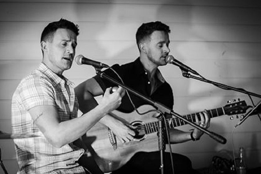 The Royce Twins, musical duo in Melbourne, photo 2
