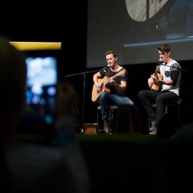 The Royce Twins, musical duo in Melbourne, photo 3