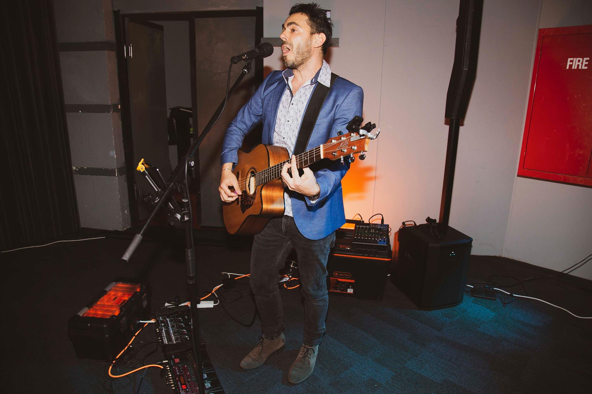 Carmine, musical soloist in Melbourne, photo 2