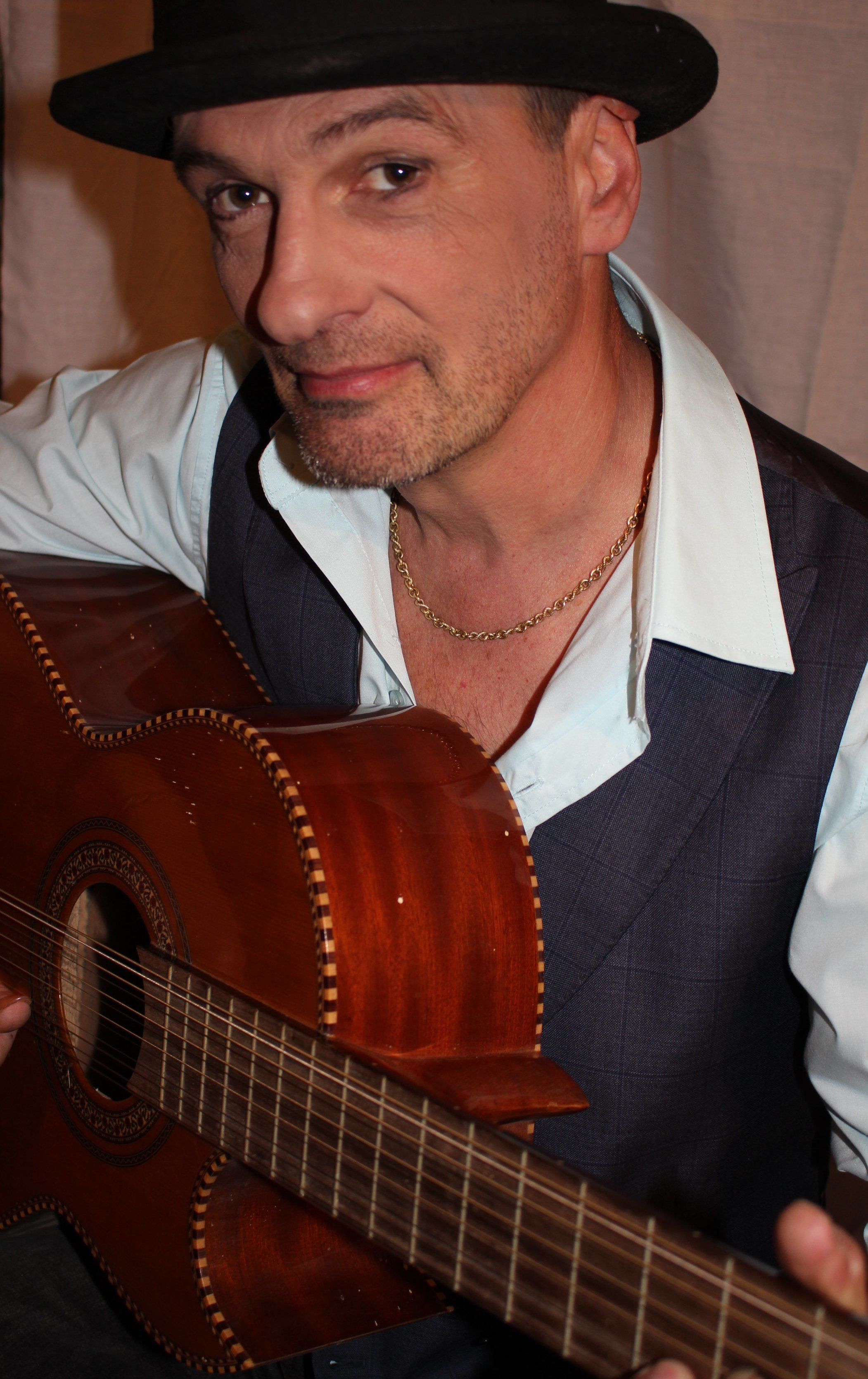 Céd Le Méledo, musical soloist in Melbourne, photo 2