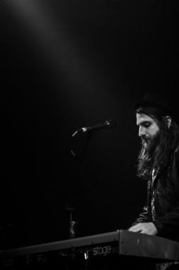 Daniel J. Cross, musical soloist in Melbourne, photo 3