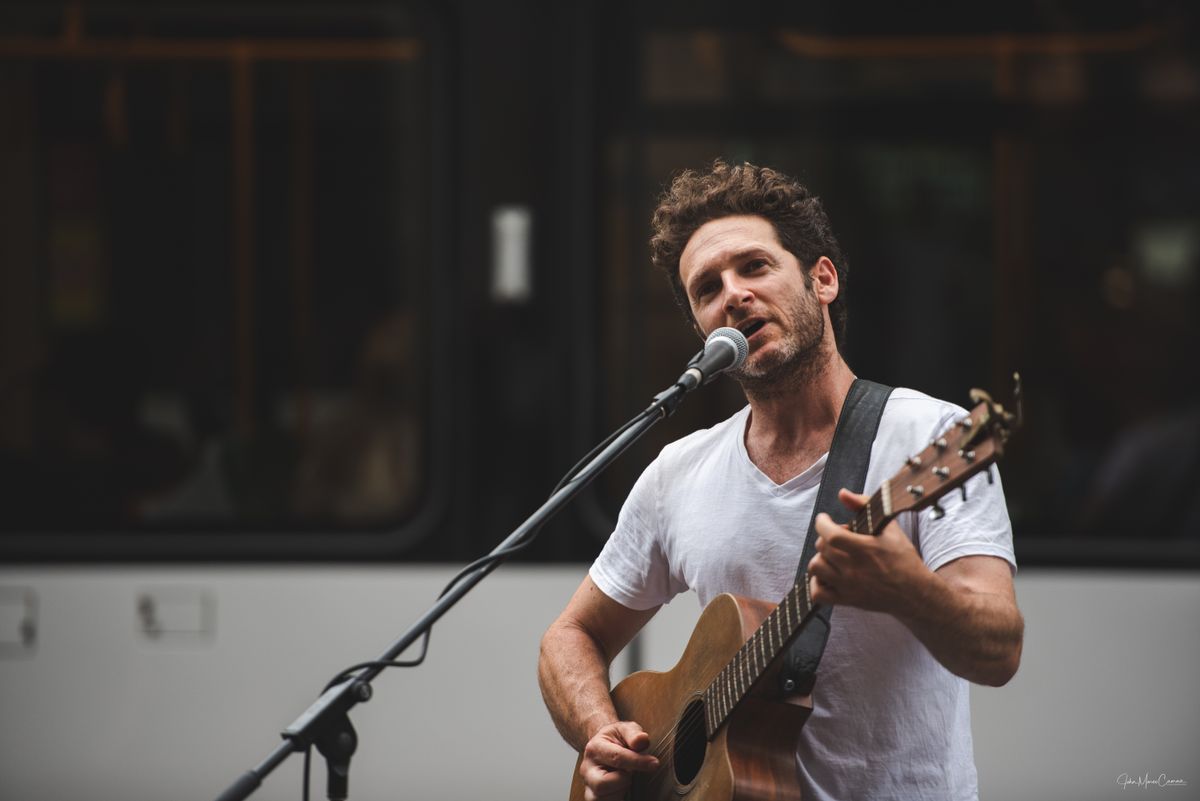 Noah Peters, singer-songwriter in Melbourne