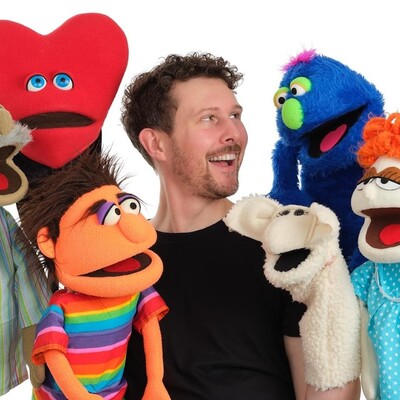 Elk Puppets- Puppet Shows, christmas carolers in Melbourne, photo 2