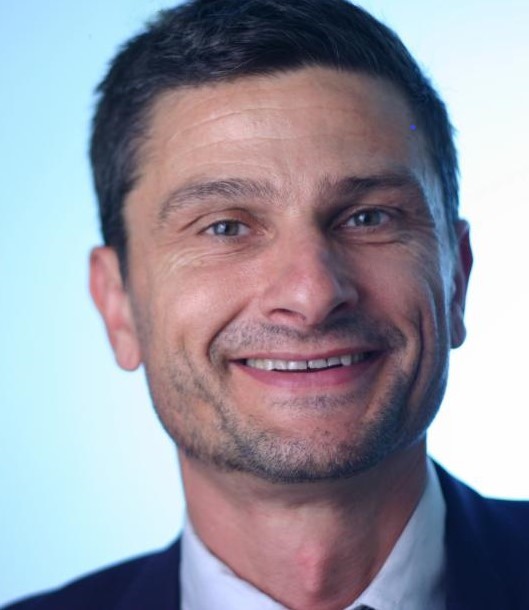 Resilience/Laughter/Hybrid Leadership, motivational speaker in Melbourne
