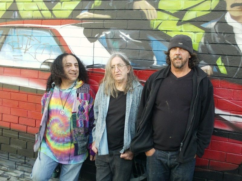 Triuz, rock band in Melbourne