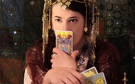Gypsy Tarot, roving entertainer in Melbourne