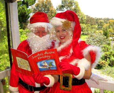 Santa & Mrs Claus MCs, roving entertainer in Melbourne, photo 3
