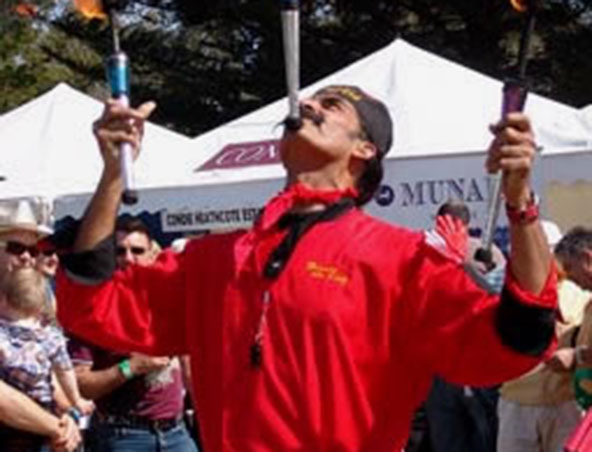 Flambe, juggler in Melbourne, photo 3