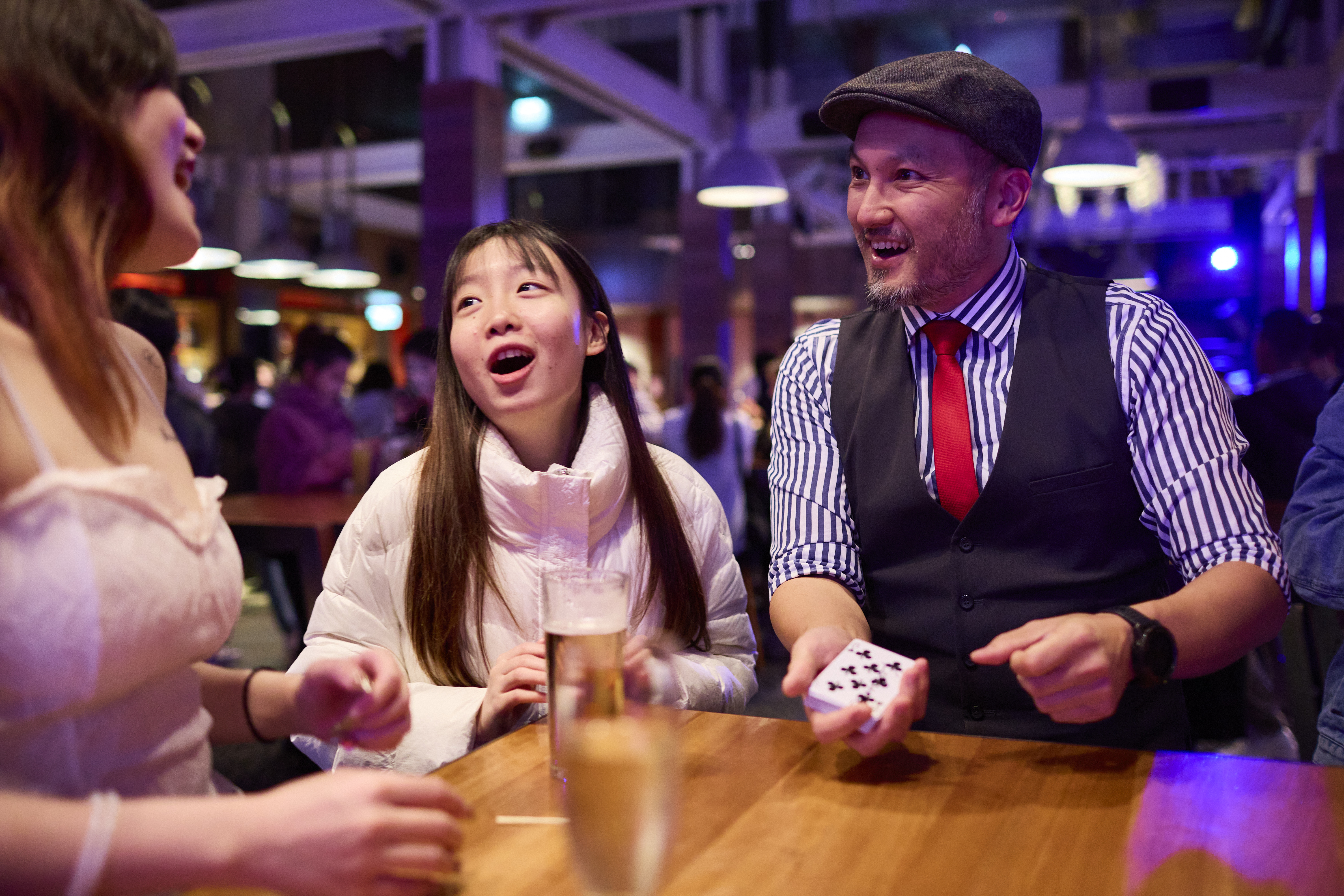 Felix Lee, roving magician in Melbourne