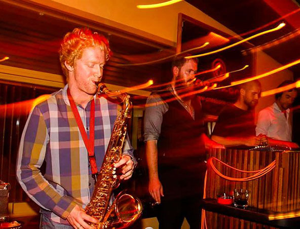 Jonathan, saxophone player in Melbourne, photo 3