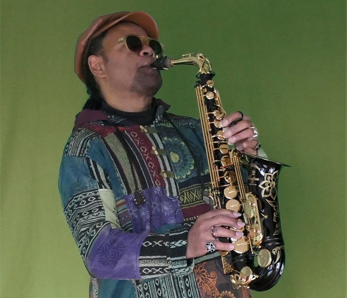 Paul J Sax, saxophone player in Melbourne, photo 2