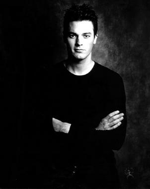 James McNally, singer in Melbourne, photo 2