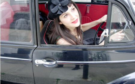Mel Riches, singer in Melbourne