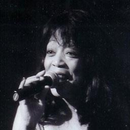 Alice Ashley, singer-songwriter in Melbourne