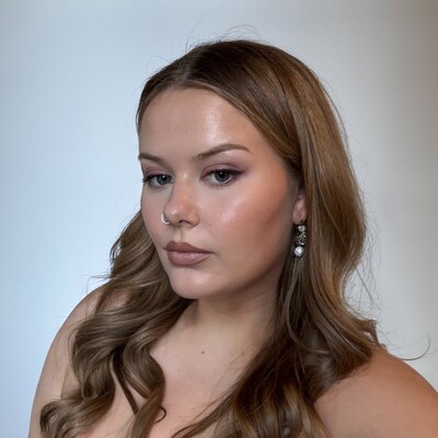 Ally Eley, pianist and singer solo in Melbourne, photo 2