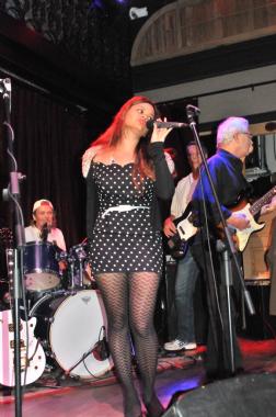 Danielle Steller, soul singer in Melbourne, photo 3