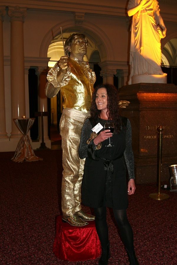 A Touch of Gold, stilt walker in Melbourne