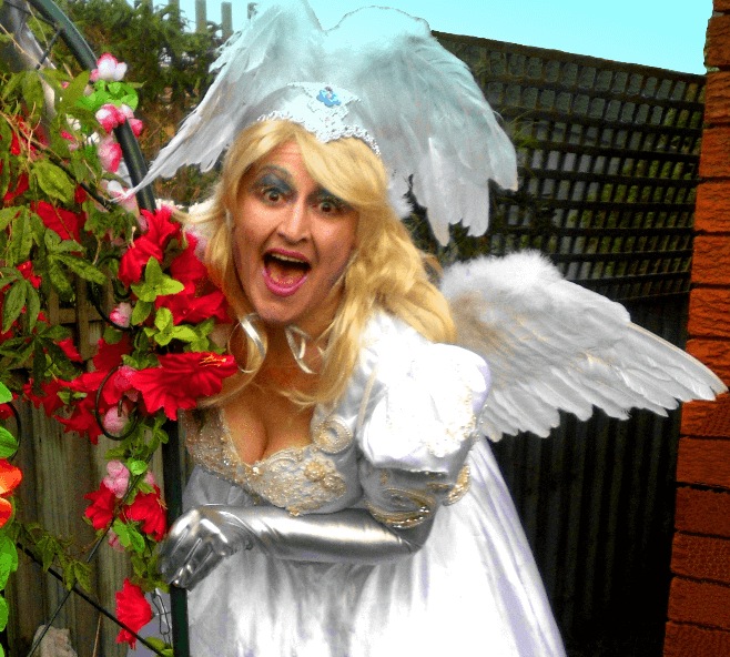 Angelcakes, stilt walker in Melbourne