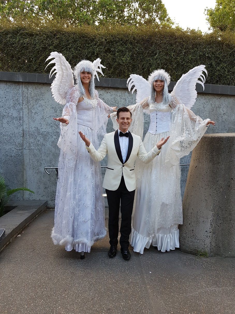 Ethereal LED Angel, stilt walker in Melbourne, photo 2