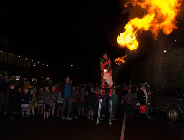Flamethrower On Stilts, stilt walker in Melbourne, photo 3