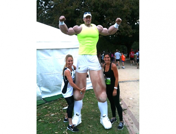 Giant Athlete, stilt walker in Melbourne