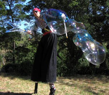 Pirate Bubble Sword, stilt walker in Melbourne, photo 2