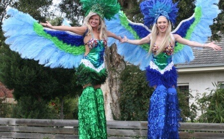 Stilt Divas, stilt walker in Melbourne