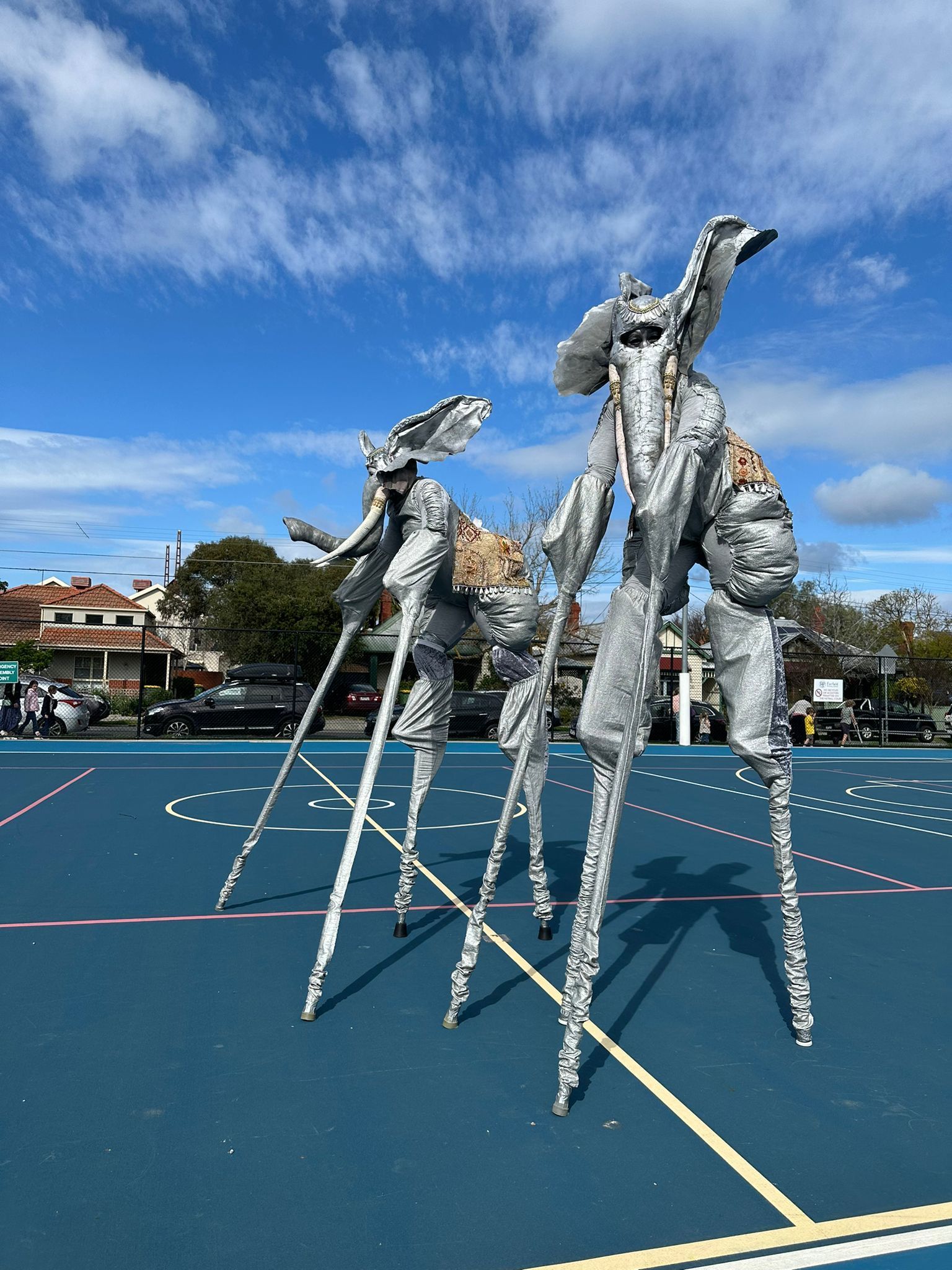 Stilt Elephants, stilt walker in Melbourne, photo 2