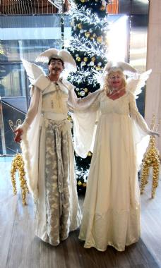 Stilt-Terrific, stilt walker in Melbourne, photo 2