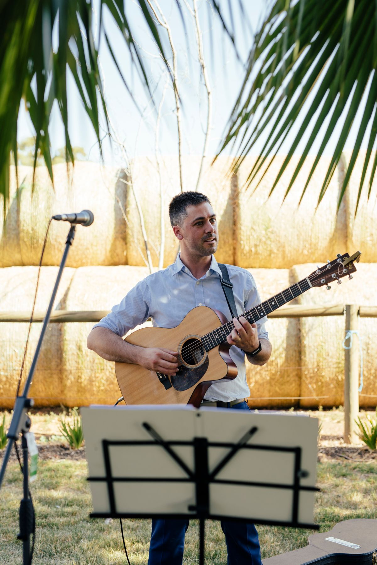 Thomas Tuena, singer in Melbourne