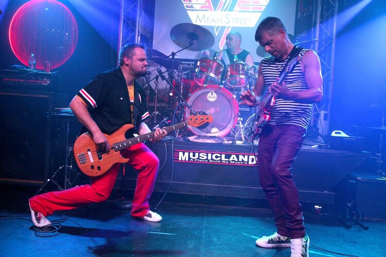 Van Halen Tribute/ Mean Street, tribute band in Melbourne, photo 3
