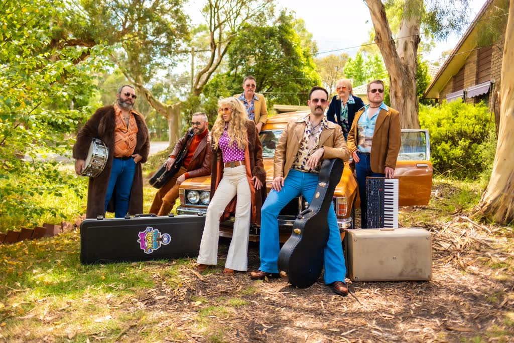 Yacht Rock Revival, tribute show in Melbourne, photo 2