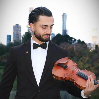 NIMA Creates, violinist in Melbourne, photo 2