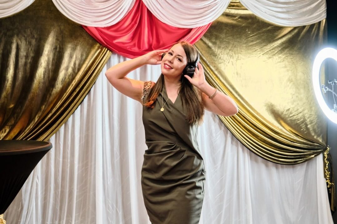 Ms Lexi and Celestial Band, wedding band in Melbourne