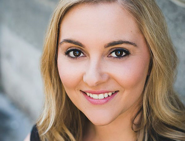 Tiana, wedding singer in Melbourne, photo 2