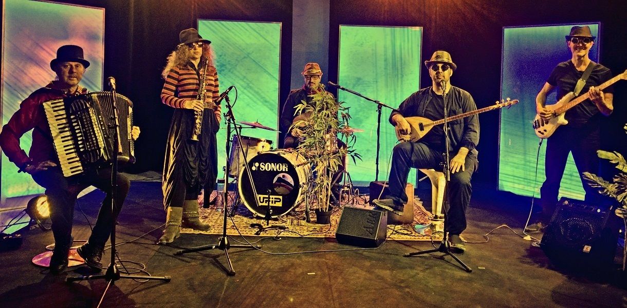 Das Malakas, world music band in Melbourne