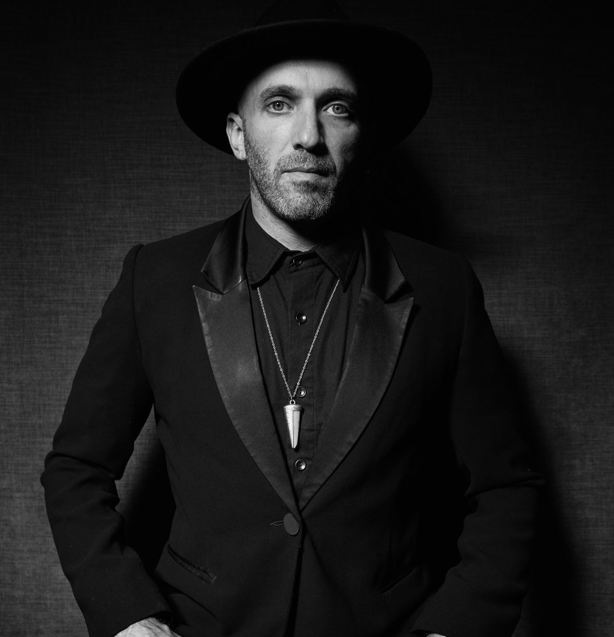Zevon Lee, singer in Melbourne