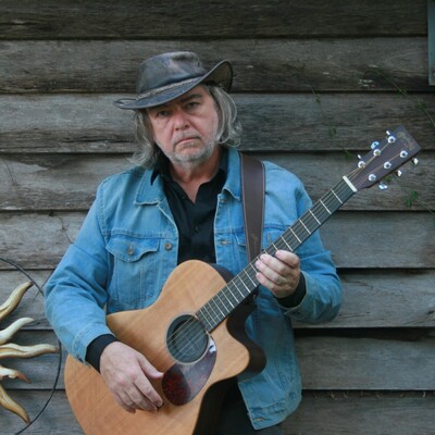 Liam J Buchanan, singer-songwriter in Monto, photo 2