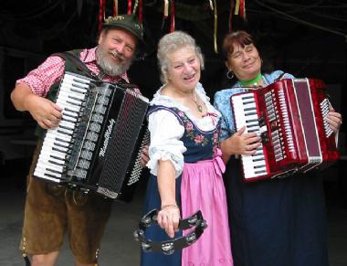 Euro Band Australia, german entertainers in Moore Park Beach