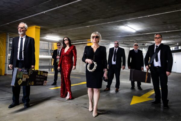 Mrs Wallce & The Royales, band in Perth, photo 2