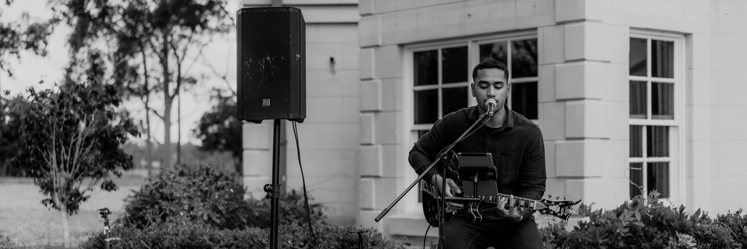 Sione, r&b singer in Newcastle, photo 3