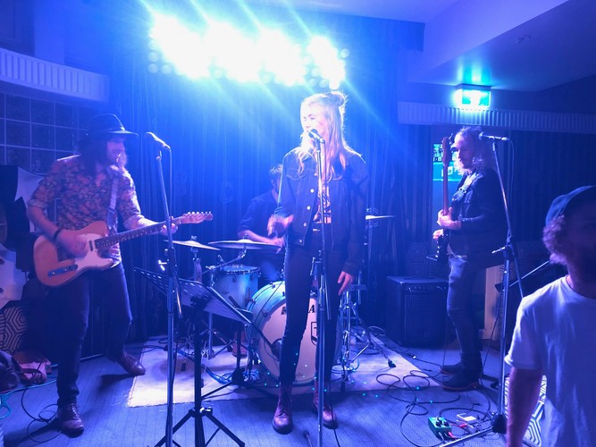 Sophia Berlyn, singer in Newcastle, photo 3