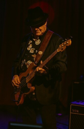 Blue Martini, cover band in Newcastle, photo 2