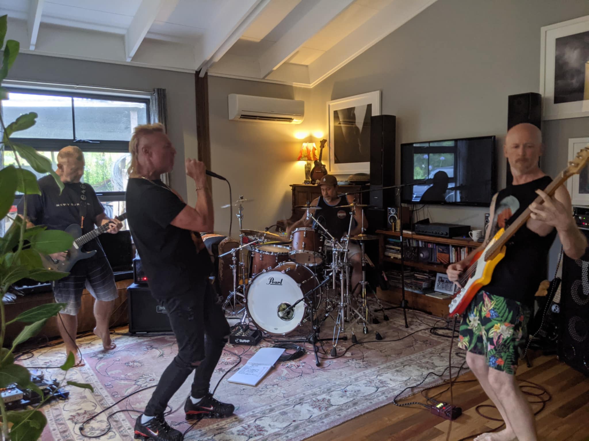 Dead.Line, cover band in Newcastle
