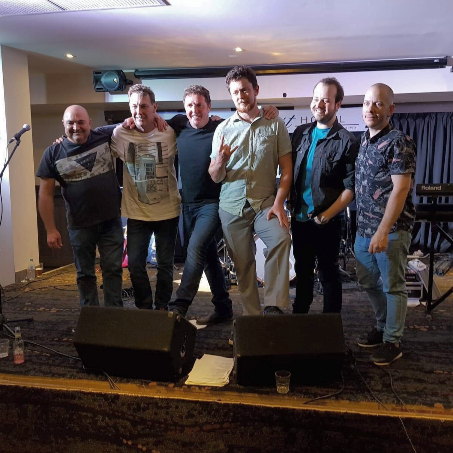 Roll Again, cover band in Newcastle