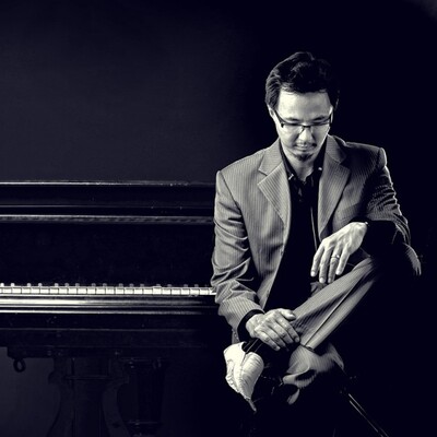 Terence Koo, pianist in Newcastle, photo 2