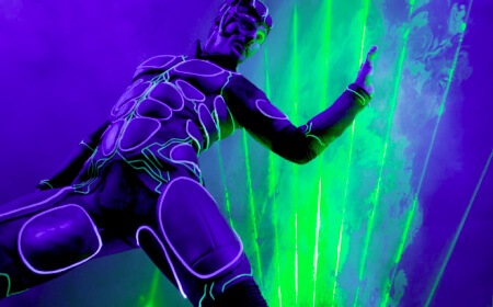 Laserman, illusionist magician in NSW, photo 3